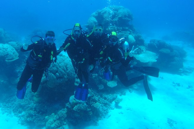 GBR_family_underwater